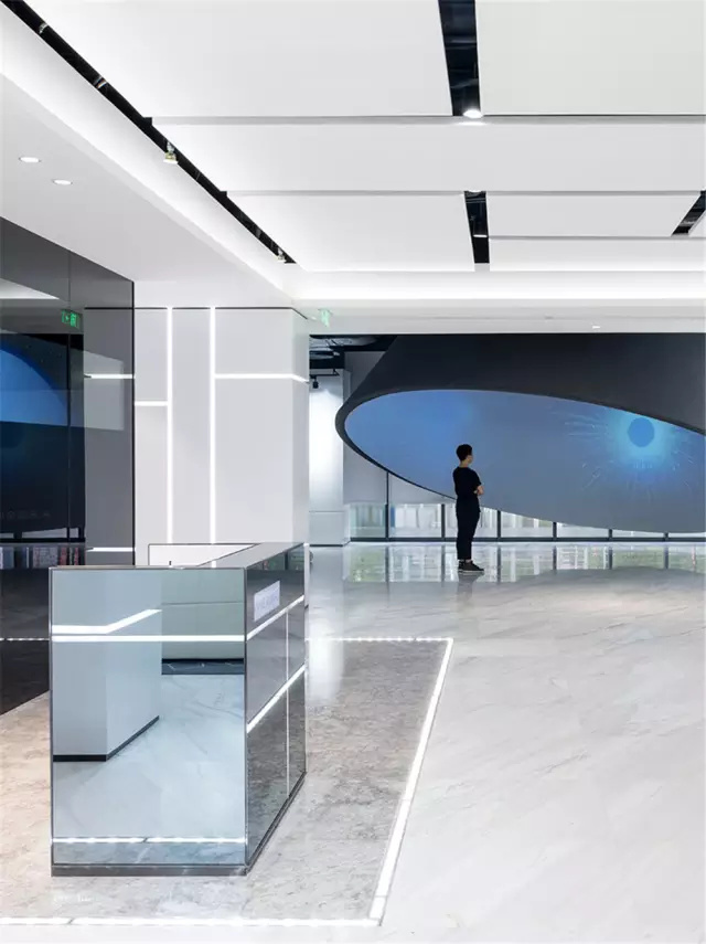 光影變幻·匠心精品 萬科御河硅谷企業公館，科技感與人文溫度的交融